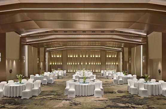 Вьетнам Pullman Danang Beach Resort