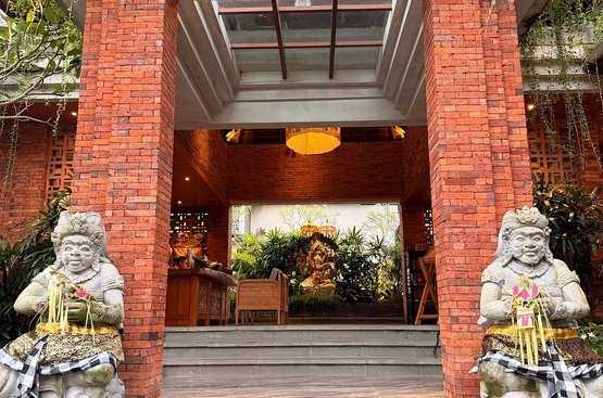 Индонезия (о.Бали) Emana Akatara