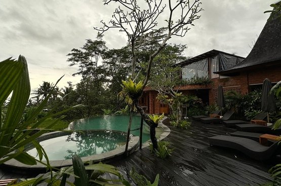 Индонезия (о.Бали) Emana Akatara