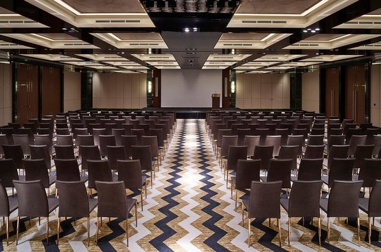 ОАЕ Waldorf Astoria Dubai International Financial Centre