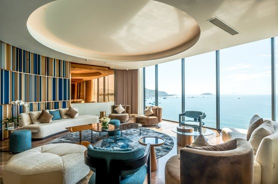 Вьетнам The Morning Glow - Handwritten Collection