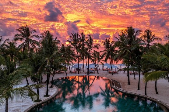  Billionaire Beachfront Apartments