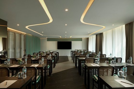 Таїланд Wyndham Grand Nai Harn Beach Phuket