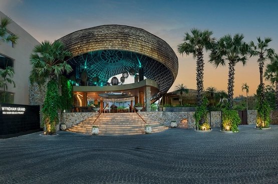 Таїланд Wyndham Grand Nai Harn Beach Phuket