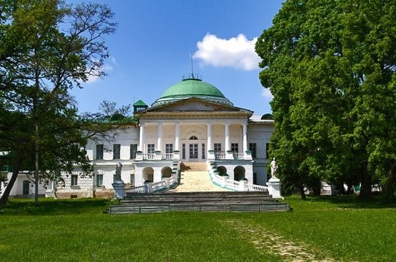 УКРАИНА: Дворцы Черниговщины, 113